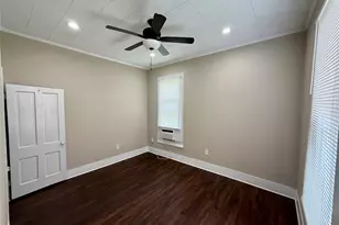 1403 14th St, Huntsville, TX 77340 - Photo 8