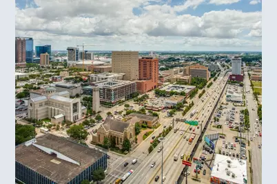 2016 Main Street #2105, Houston, TX 77002 - Photo 24