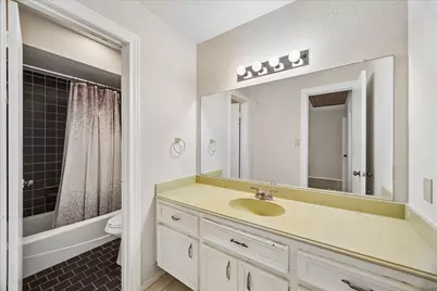 3811 Trappers Forest Drive, Houston, TX 77088 - Photo 16