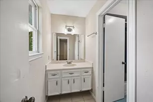 3811 Trappers Forest Dr, Houston, TX 77088 - Photo 18