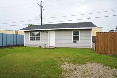 3515 5th Street, Bay City, TX 77414 - Photo 2