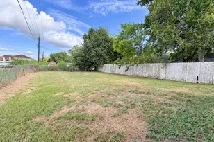 3515 5th St, Bay City, TX 77414 - Photo 10