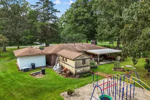 749 County Rd 444, Dayton, TX 77535 - Photo 26