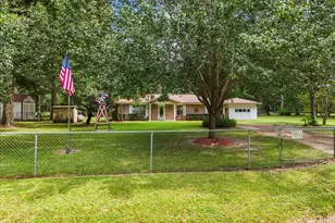 749 County Rd 444, Dayton, TX 77535 - Photo 1