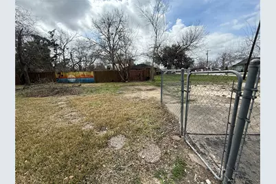 4114 Victoria Avenue, Dickinson, TX 77539 - Photo 8