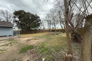 4114 Victoria Ave, Dickinson, TX 77539 - Photo 4