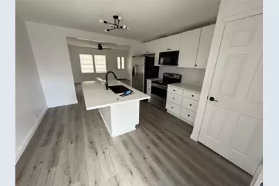 4114 Victoria Avenue, Dickinson, TX 77539 - Photo 10