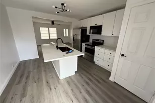 4114 Victoria Ave, Dickinson, TX 77539 - Photo 10