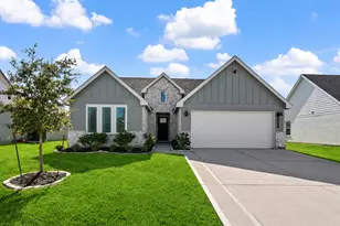 13922 Frio Dr, Baytown, TX 77523 - Photo 1