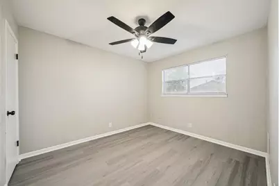910 7th Avenue N #5, Texas City, TX 77590 - Photo 6