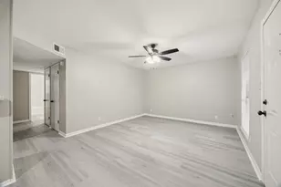 910 7th Ave N, Texas City, TX 77590 - Photo 4