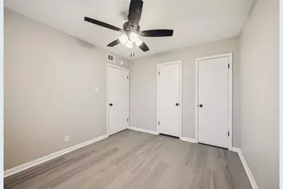 910 7th Avenue N #5, Texas City, TX 77590 - Photo 8