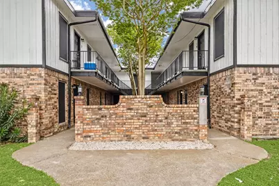 910 7th Avenue N #5, Texas City, TX 77590 - Photo 2