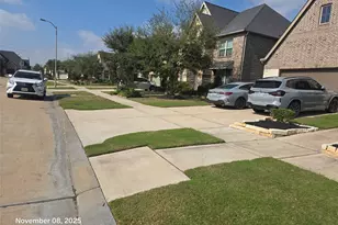 28610 Thornsby Ridge Ct, Fulshear, TX 77494 - Photo 4