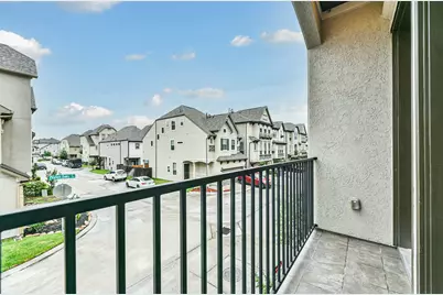 1504 Peyton Oaks Place, Houston, TX 77043 - Photo 16