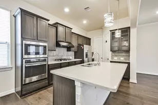 1504 Peyton Oaks Pl, Houston, TX 77043 - Photo 26