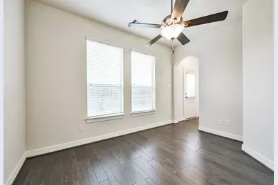 1504 Peyton Oaks Place, Houston, TX 77043 - Photo 8