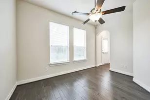 1504 Peyton Oaks Pl, Houston, TX 77043 - Photo 8