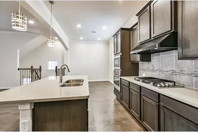 1504 Peyton Oaks Place, Houston, TX 77043 - Photo 20