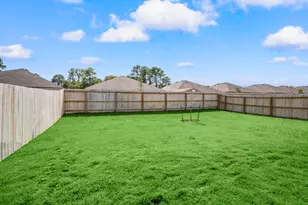 212 Barton Crk, Huntsville, TX 77340 - Photo 22