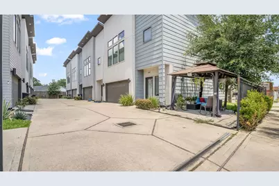 404 Drennan Street, Houston, TX 77003 - Photo 24