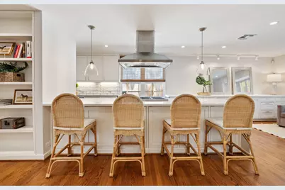 875 Glenchester Drive, Houston, TX 77079 - Photo 8