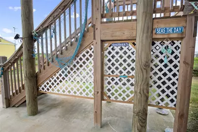 1363 Van Sant, Gilchrist, TX 77617 - Photo 6