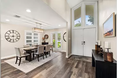 10735 Cedar Creek Drive, Houston, TX 77042 - Photo 2