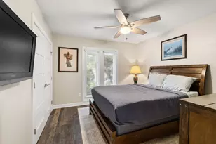 10735 Cedar Creek Dr, Houston, TX 77042 - Photo 22