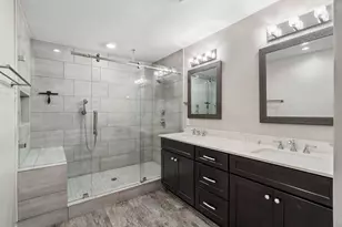 10735 Cedar Creek Dr, Houston, TX 77042 - Photo 18