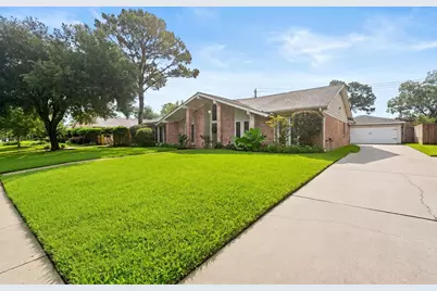 10735 Cedar Creek Drive, Houston, TX 77042 - Photo 30