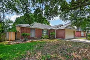 7803 Yellow Pine Dr, Houston, TX 77040 - Photo 2