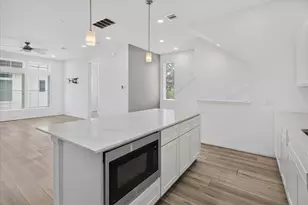 1526 Ojeman Rd, Houston, TX 77055 - Photo 6