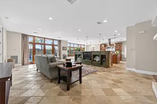 6211 Grovewood Ln, Houston, TX 77008 - Photo 14