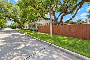 415 N Ave D, Humble, TX 77338 - Photo 28