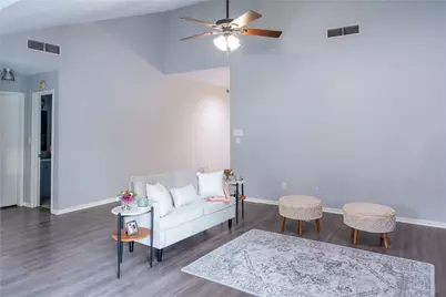 12226 Ravenmoor Drive, Houston, TX 77077 - Photo 10