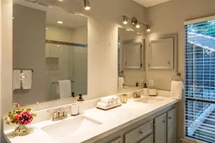 12226 Ravenmoor Dr, Houston, TX 77077 - Photo 16