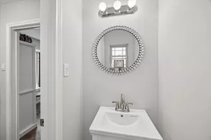 7711 Twin Hills Dr, Houston, TX 77071 - Photo 18