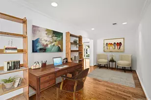 2105 Del Monte Dr, Houston, TX 77019 - Photo 22