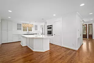 2105 Del Monte Dr, Houston, TX 77019 - Photo 12