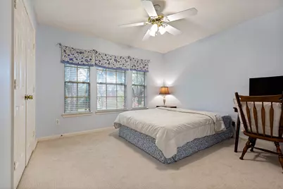 9407 Walnut Brook Court, Houston, TX 77040 - Photo 20