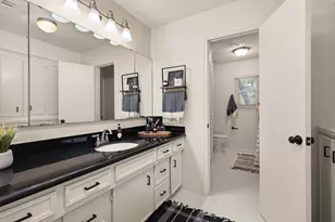 16535 Laurelfield Dr, Houston, TX 77059 - Photo 30