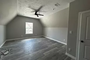 7935 Farrah St, Beaumont, TX 77707 - Photo 22