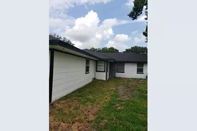 7406 Saint Louis Street, Houston, TX 77028 - Photo 14
