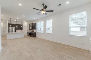 719 Campbell Xing Ct, Willis, TX 77318 - Photo 20