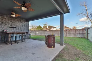 107 Frst Bnd Ct, Clute, TX 77531 - Photo 36