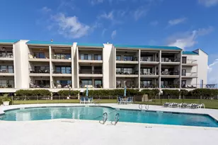 401 Lakeside Ln, Nassau Bay, TX 77058 - Photo 32