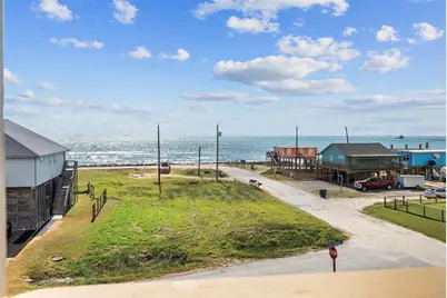 1018 Seashell Drive, Surfside Beach, TX 77541 - Photo 4