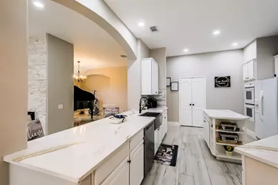 10010 Forest Spring Lane, Pearland, TX 77584 - Photo 24