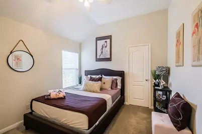 10010 Forest Spring Lane, Pearland, TX 77584 - Photo 10